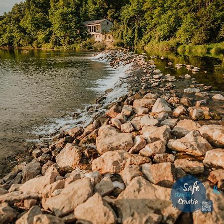Kuca Za Odmor Lang Villa Карловац Екстериор снимка